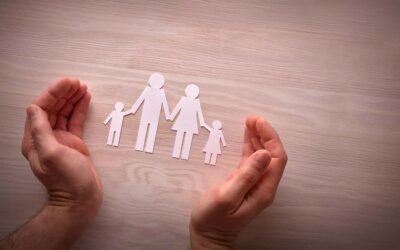 ¿Qué hace una directora o director de un centro de servicios sociales?